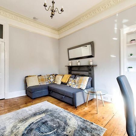 Holyrood Park Main Door Apartment Edinburgh Dış mekan fotoğraf